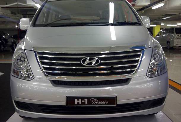 Sewa Mobil Hyundai H1 Kebayoran Baru