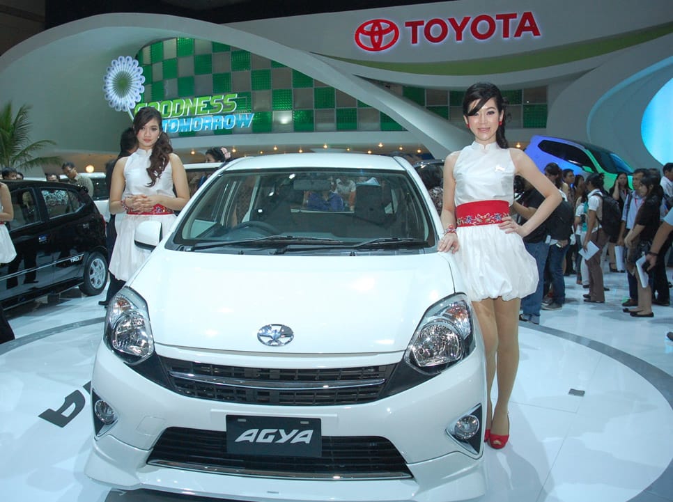Toyota-Agya-terbaru
